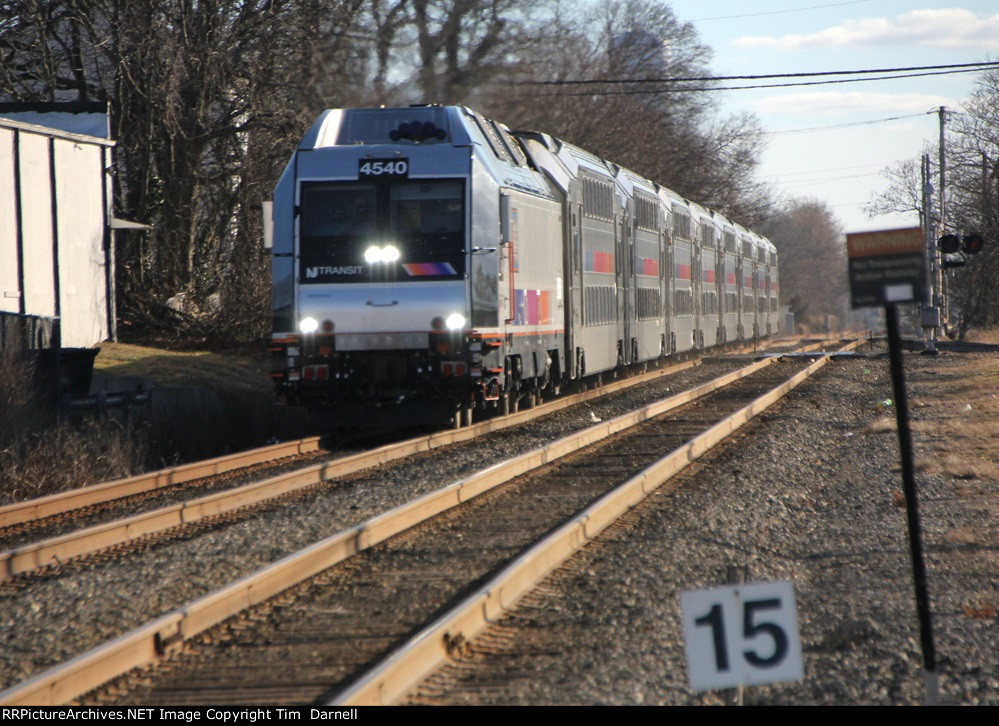 NJT 4540 approaching the station.